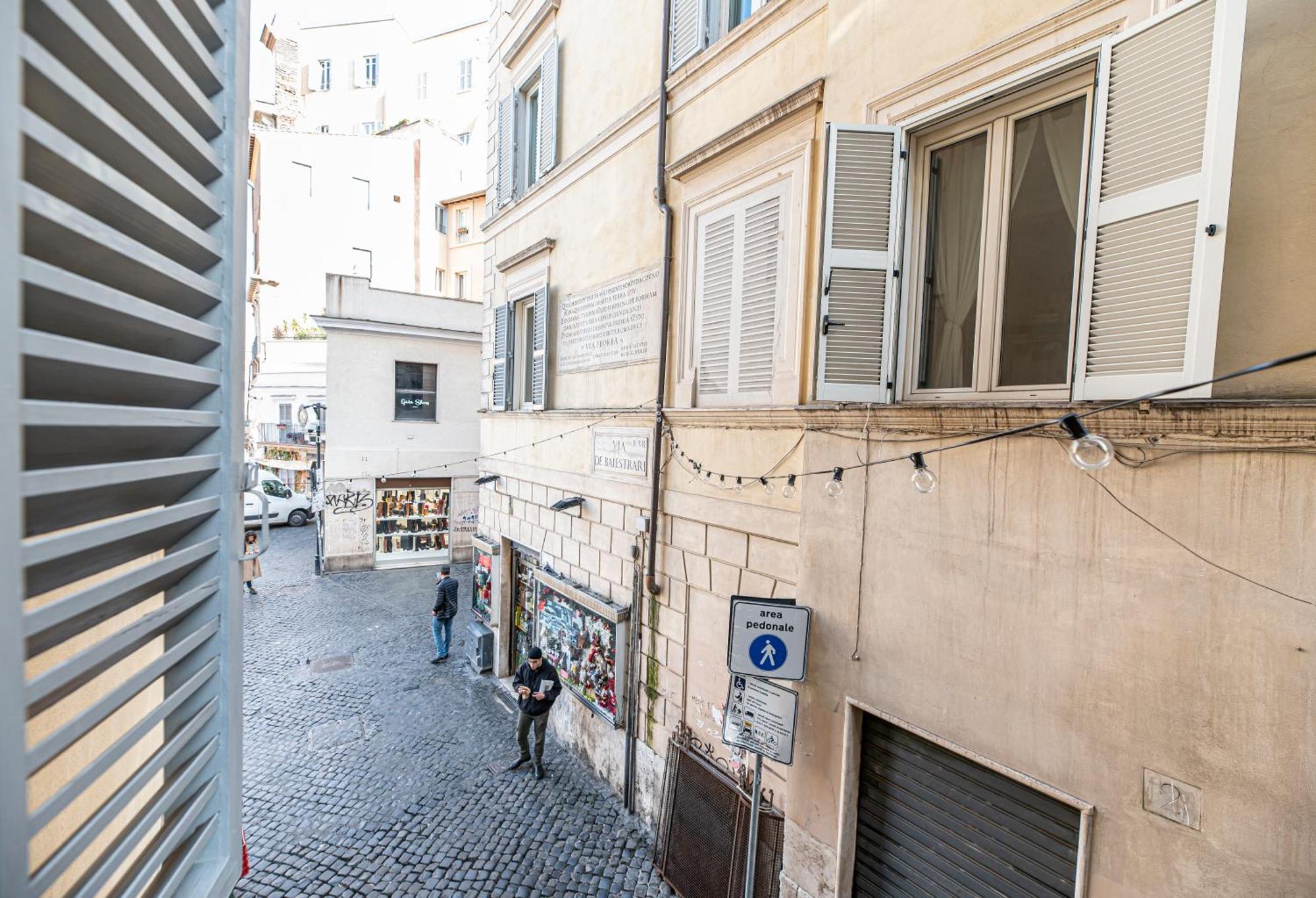Campo De Fiori Amazing View Spacious Apartment *